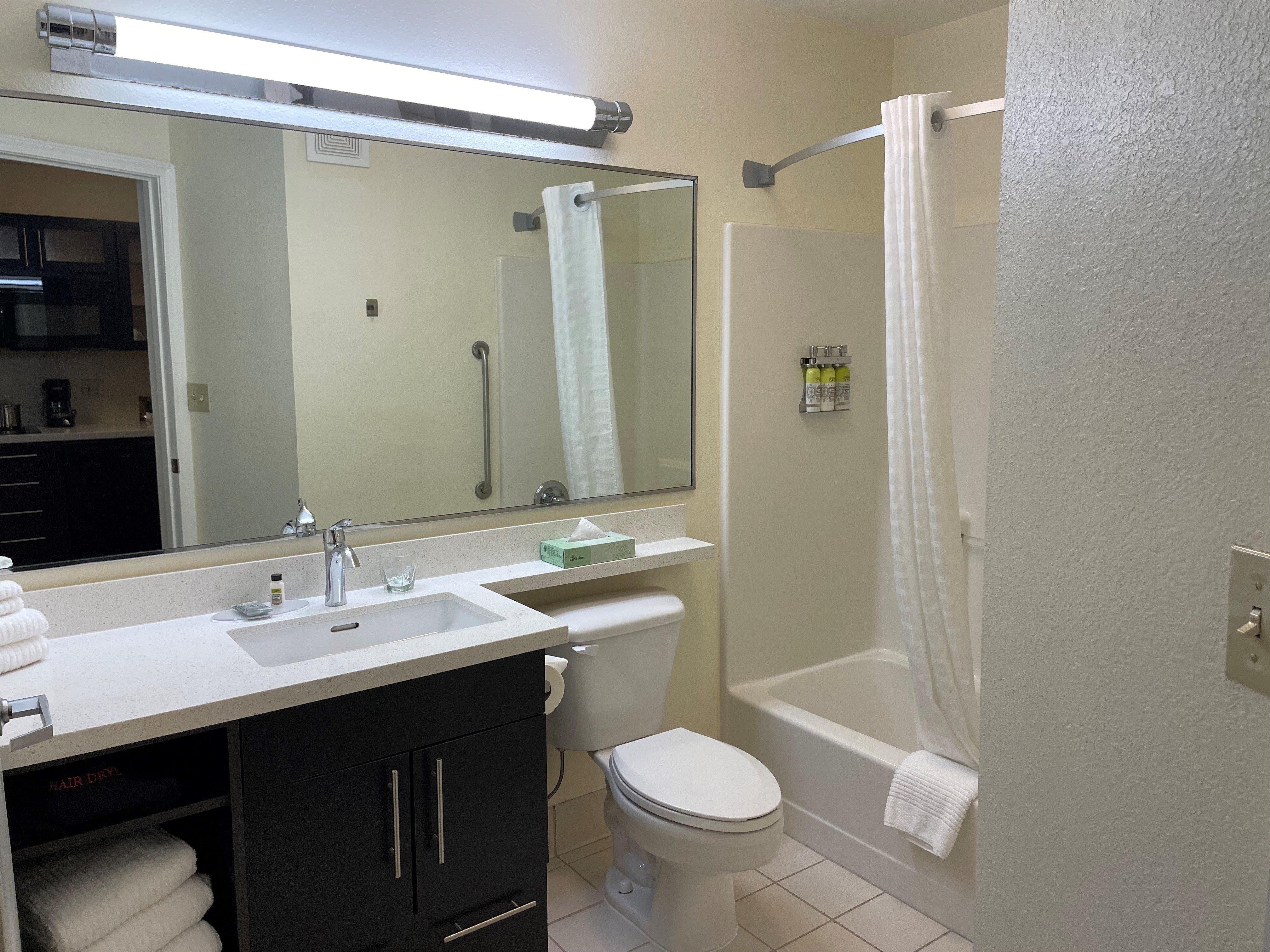 Candlewood Suites East Lansing By Ihg Exterior foto